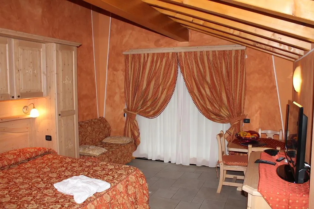 Boscone Suite Hotel Madesimo 4*,